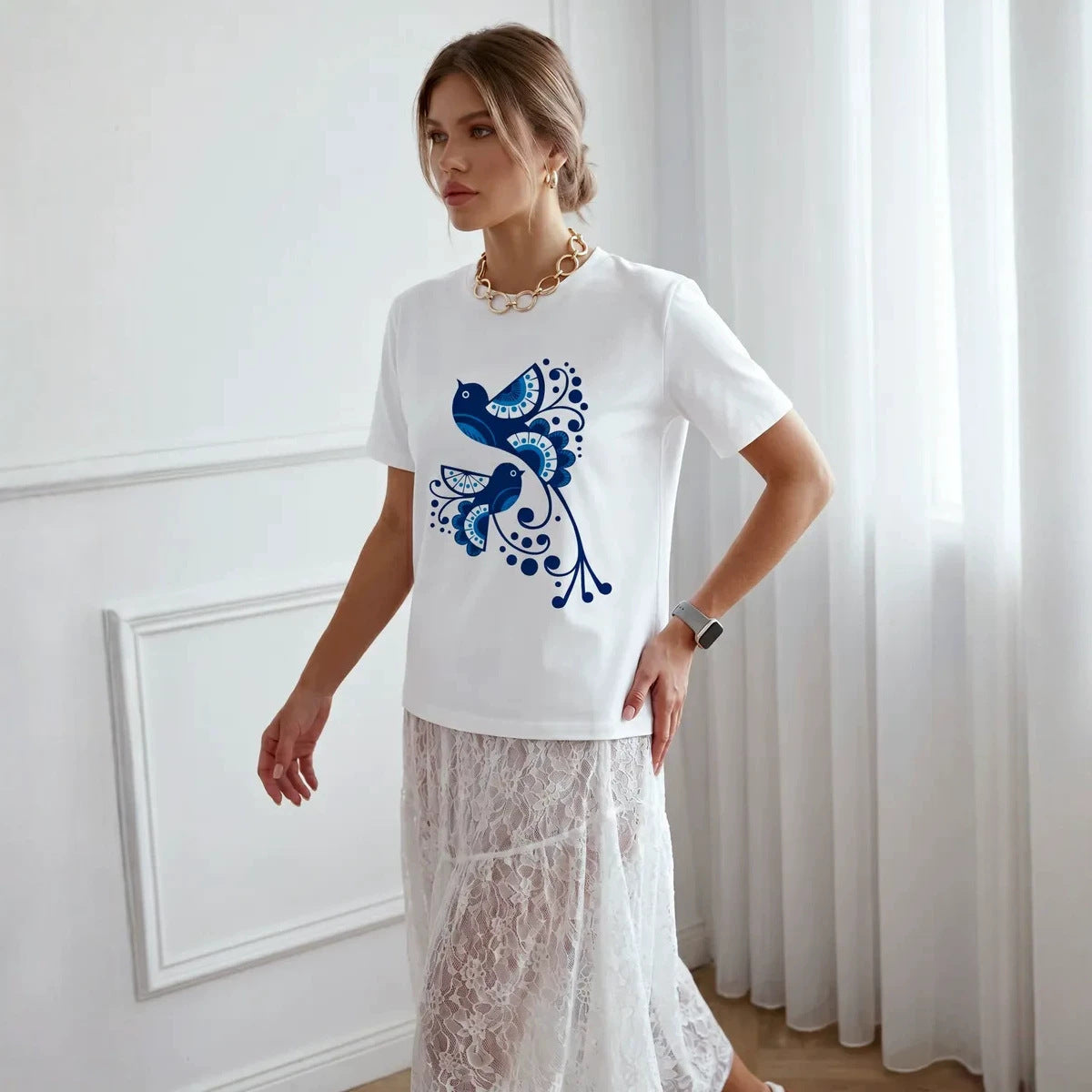 Women's Casual White Loose Round Neck Short Sleeved Tee