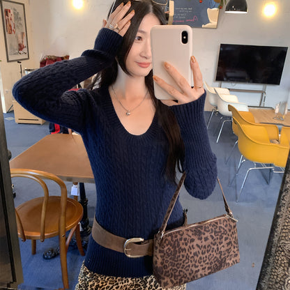 Trendy Gray Cable Knit V-Neck Sweater - Slim Fit Long Sleeve Top for Women