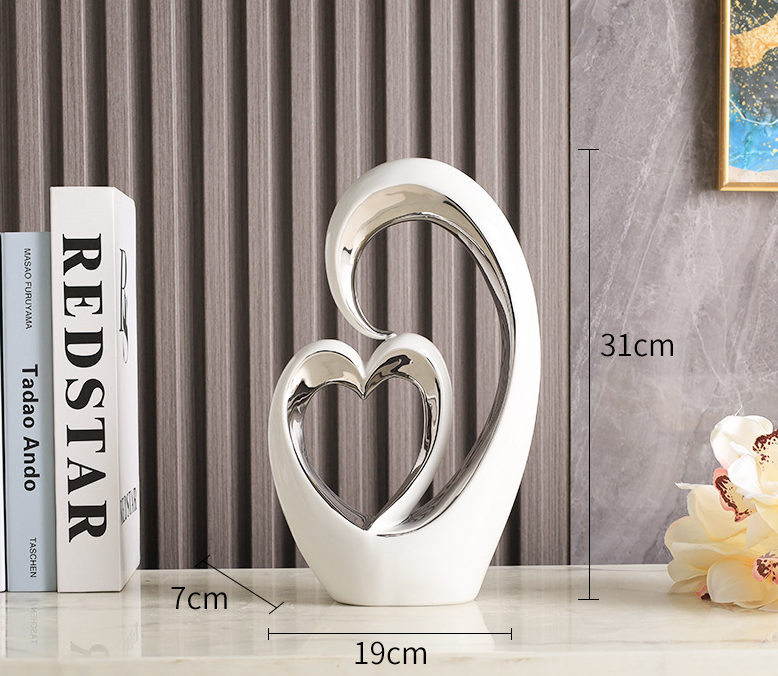 Modern Ceramic Heart-to-Heart Sculpture – Luxury Golden Abstract Love Ornament