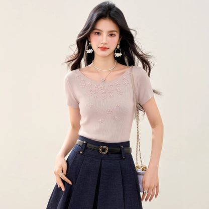 Elegant Beaded Round Neck Knit T-Shirt - Chic Slim Fit Women's Top