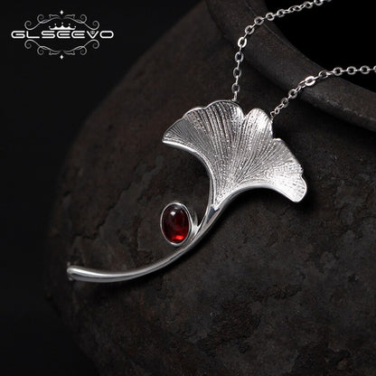 Luxury 925 Sterling Silver Ginkgo Biloba Leaf Brooch with Natural Garnet / Fine Jewellery Pin for Women