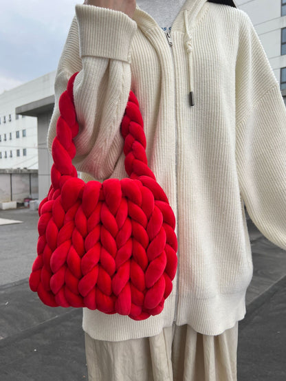 Chunky Hand-Knitted Velvet Yarn Shoulder Bag - Pink