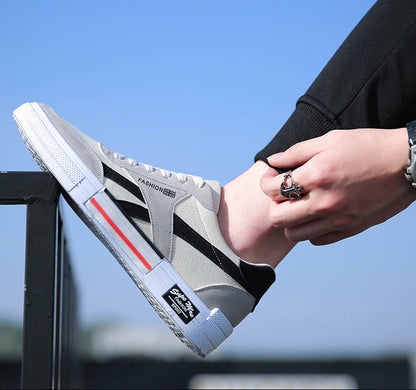 Classic Lightweight Canvas Skate Shoes for Men - Casual Board Sneakers