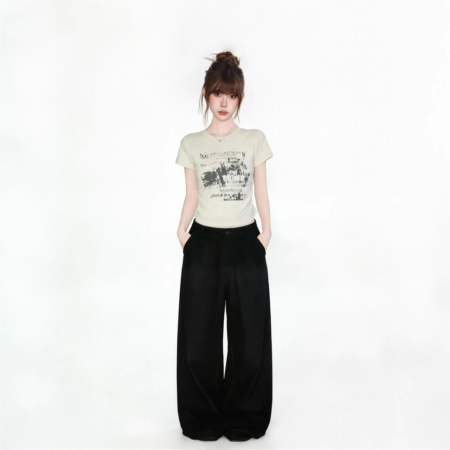 Summer Fashion Round Neck Fitted Tee - Retro Graphic Top for Women