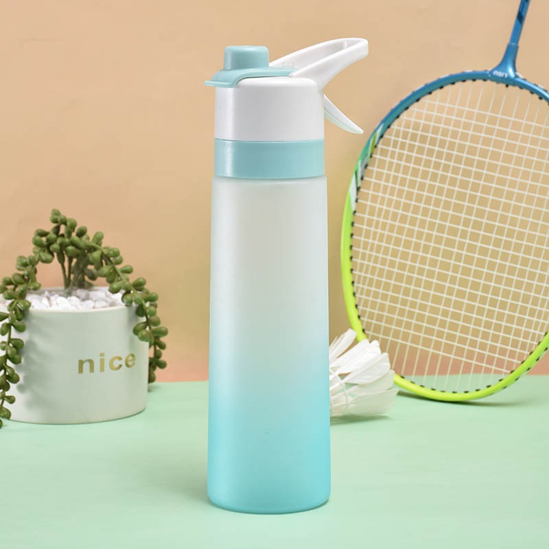 700ml Frosted Spray Water Bottle - Outdoor Sports Cooling Kettle