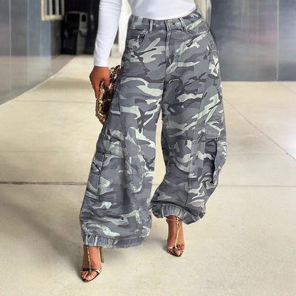 Knife-Style Camo Cargo Pants - Loose Fit Wide-Leg Denim