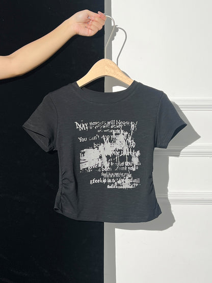 Summer Fashion Round Neck Fitted Tee - Retro Graphic Top for Women