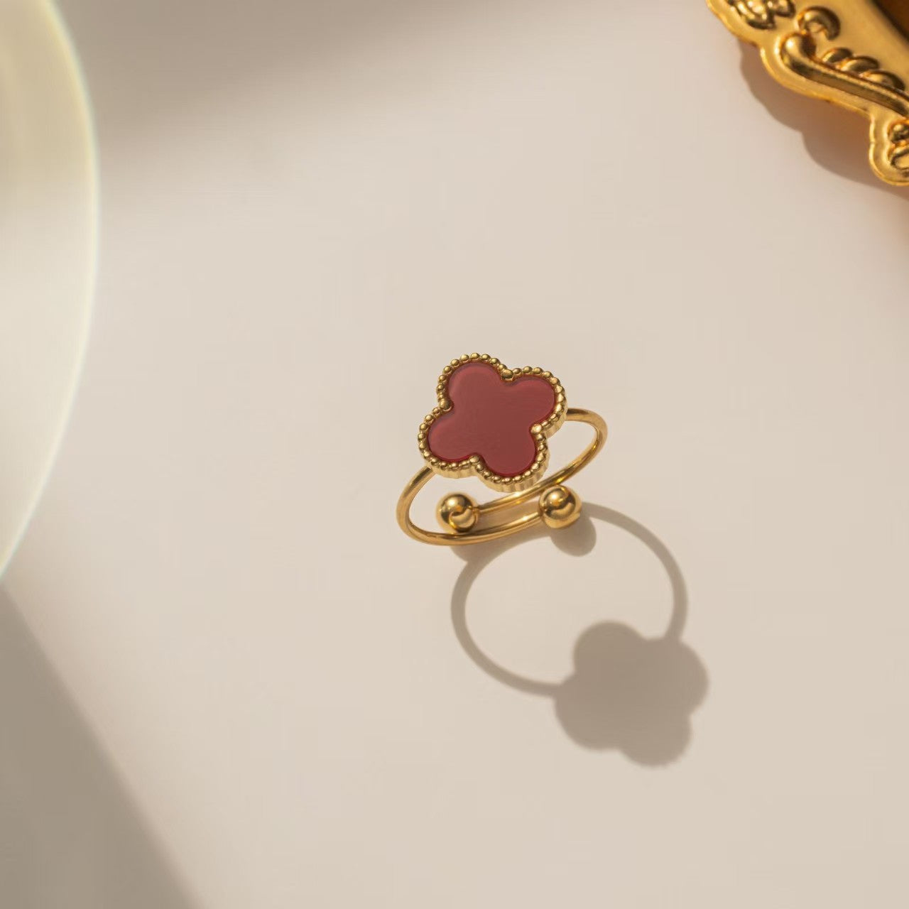Luxury Four-Leaf Clover Chain Bracelet - Minimalist Lucky Flower Jewelry