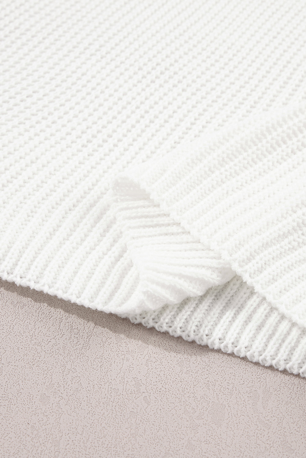 Minimalist Flower Embroidered Pullover - Stylish Knitwear for Women