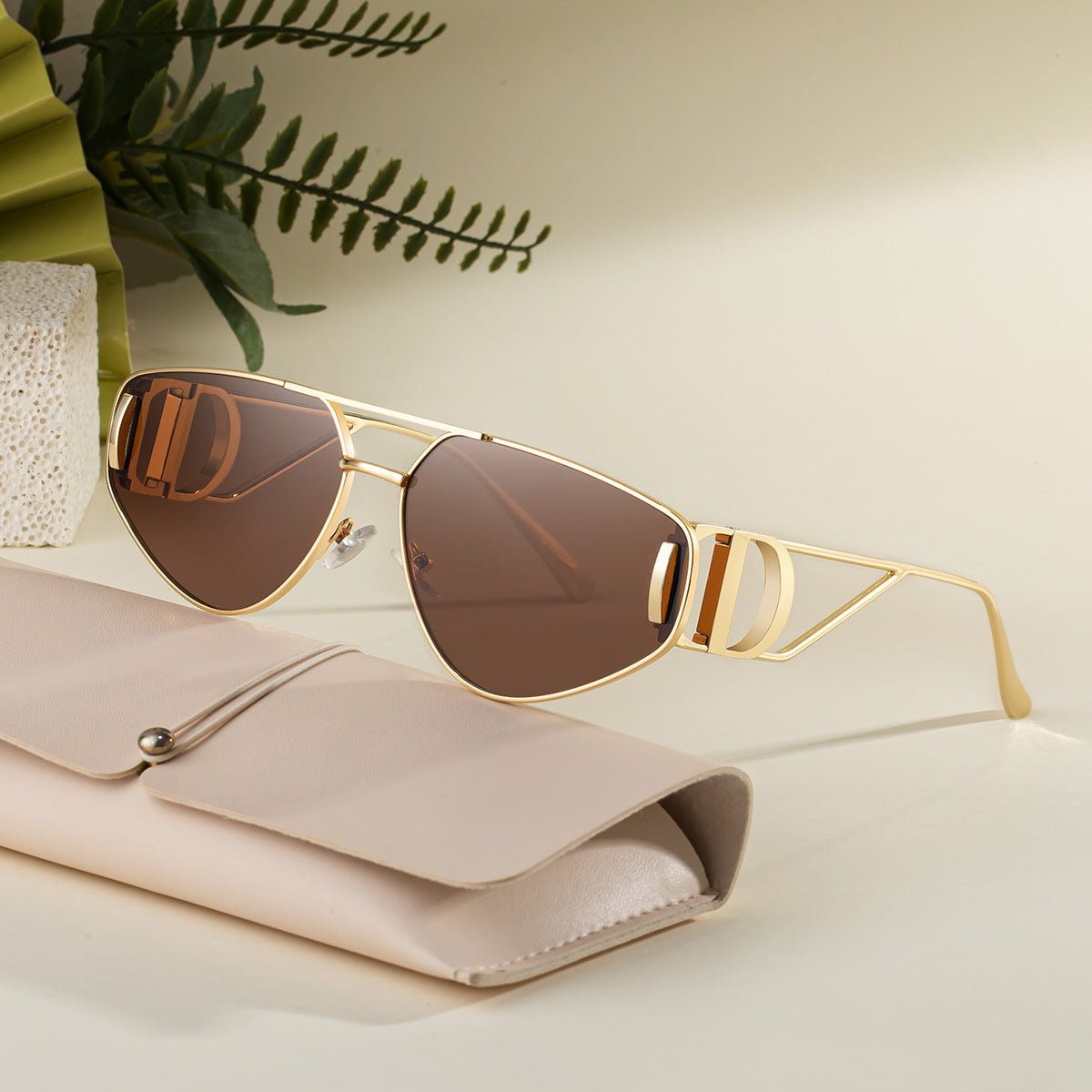 Trendy and Stylish Outdoor Street Sun Protection Sunglasses