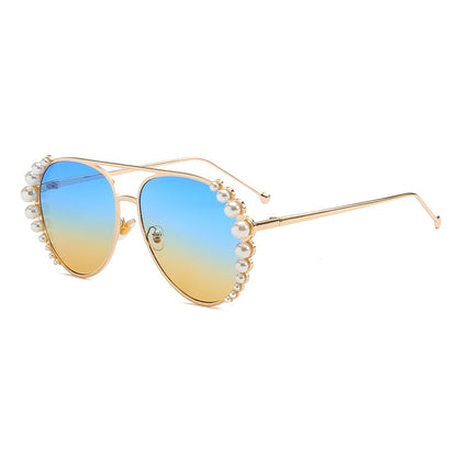Women’s Fashion Pearl Detail Sunglasses | Stylish Gradient Lens Driving Glasses