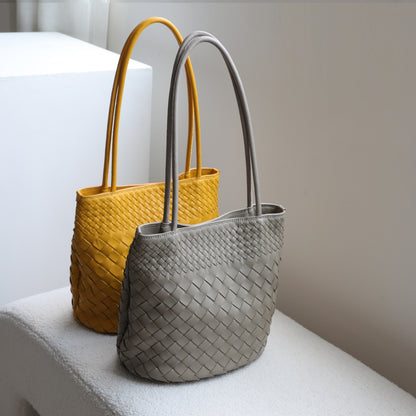 Elegant Woven Leather Bucket Bag for Women - Retro Single Shoulder Tote & Handbag