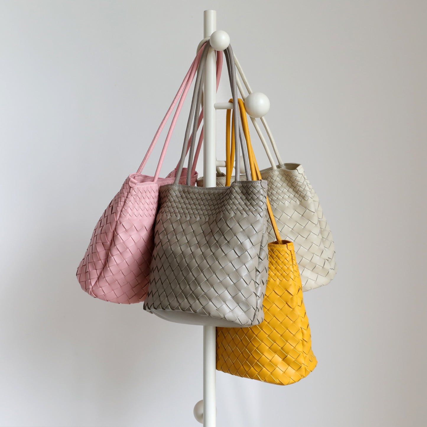 Elegant Woven Leather Bucket Bag for Women - Retro Single Shoulder Tote & Handbag