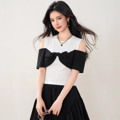 Stylish Color-Block Knitwear - Fitted Short Sleeve Top for Women