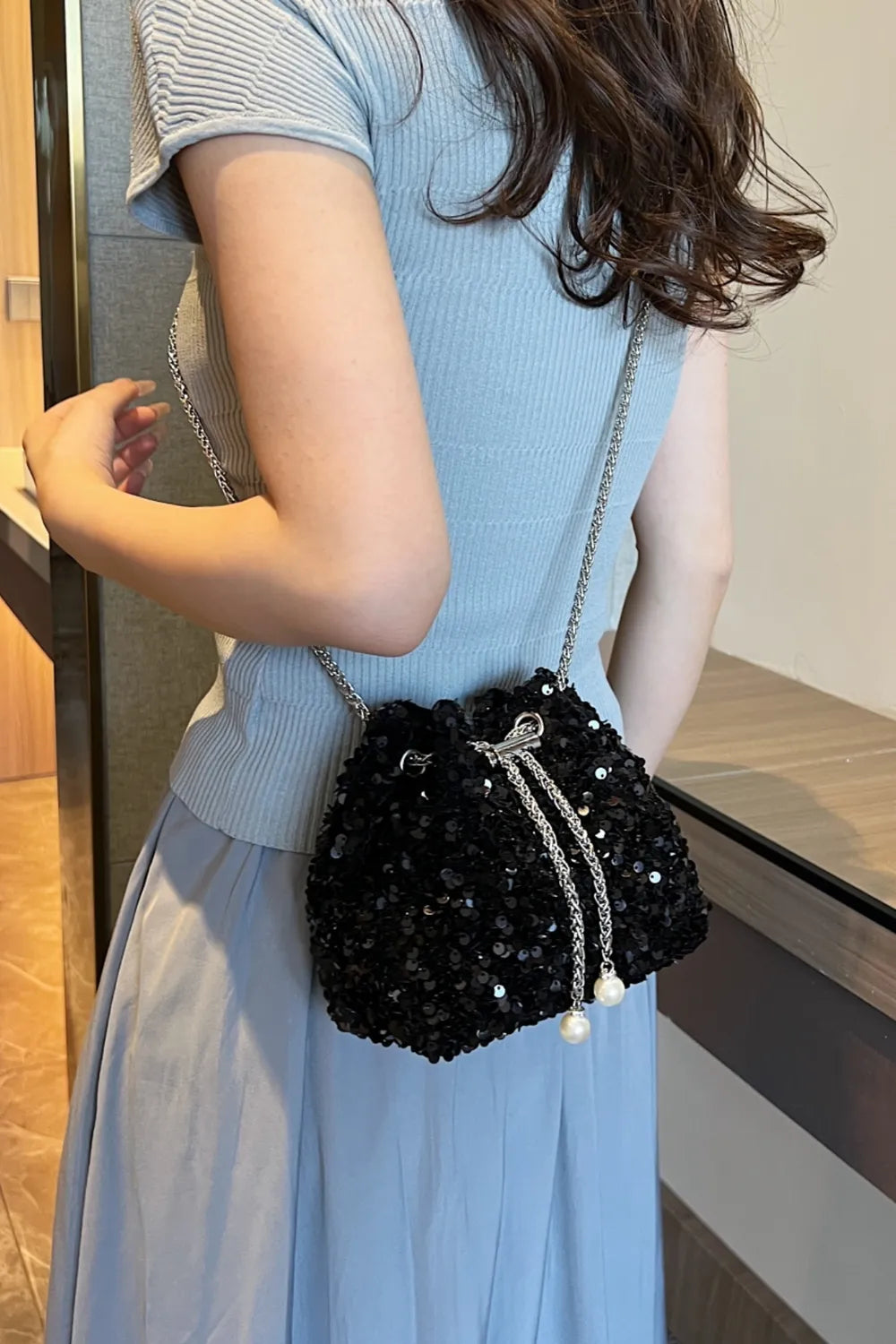 Sparkling Sequin Drawstring Bucket Bag with Chain Strap