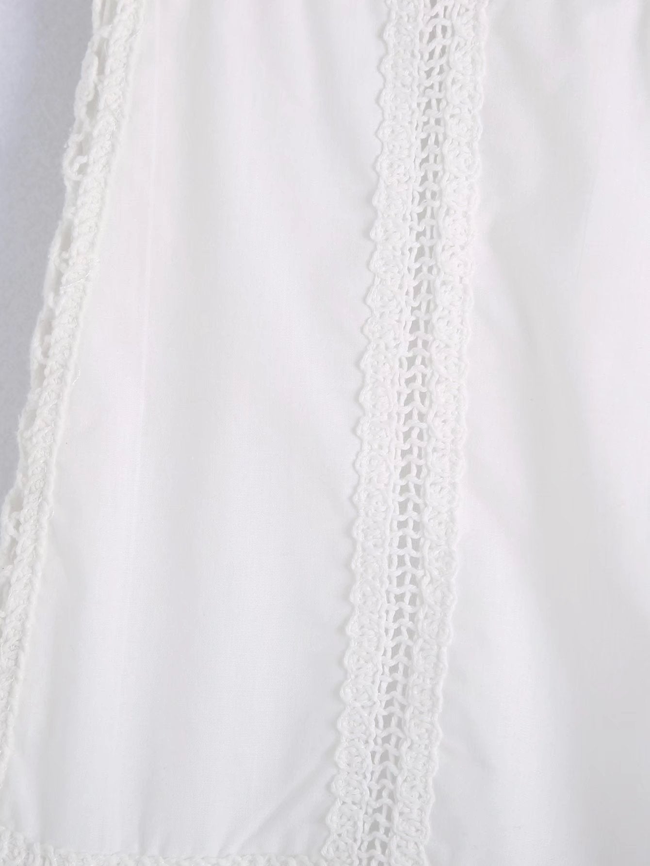 Fresh White Crochet Lace Summer Shorts – Breathable High-Waist Boho Beach Bottoms for Women