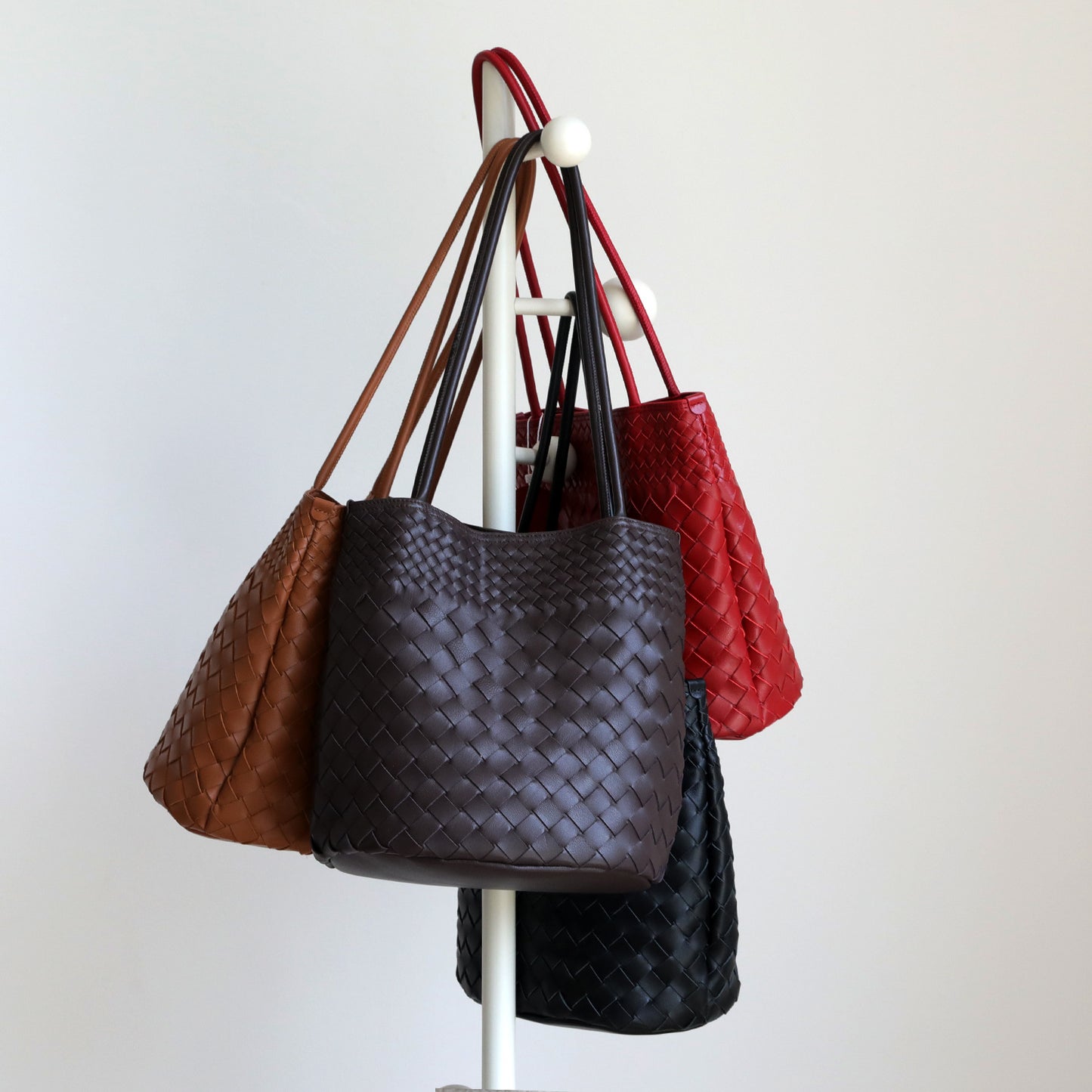 Elegant Woven Leather Bucket Bag for Women - Retro Single Shoulder Tote & Handbag