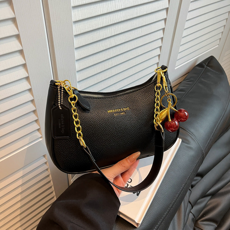 Versatile One Shoulder Crossbody Chain Dumpling Bag