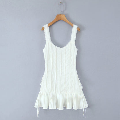 Trendy Scoop Neck Camisole Dress with Pleated Hem - Casual White Sundress