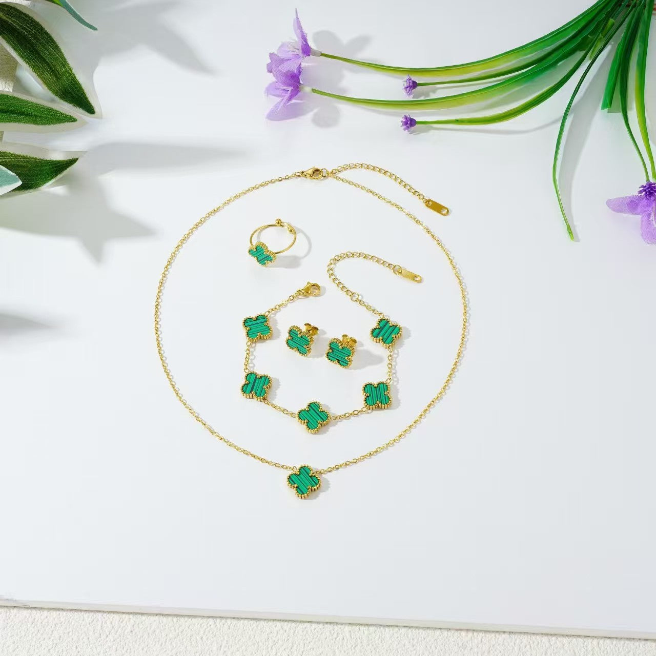 Luxury Four-Leaf Clover Chain Bracelet - Minimalist Lucky Flower Jewelry