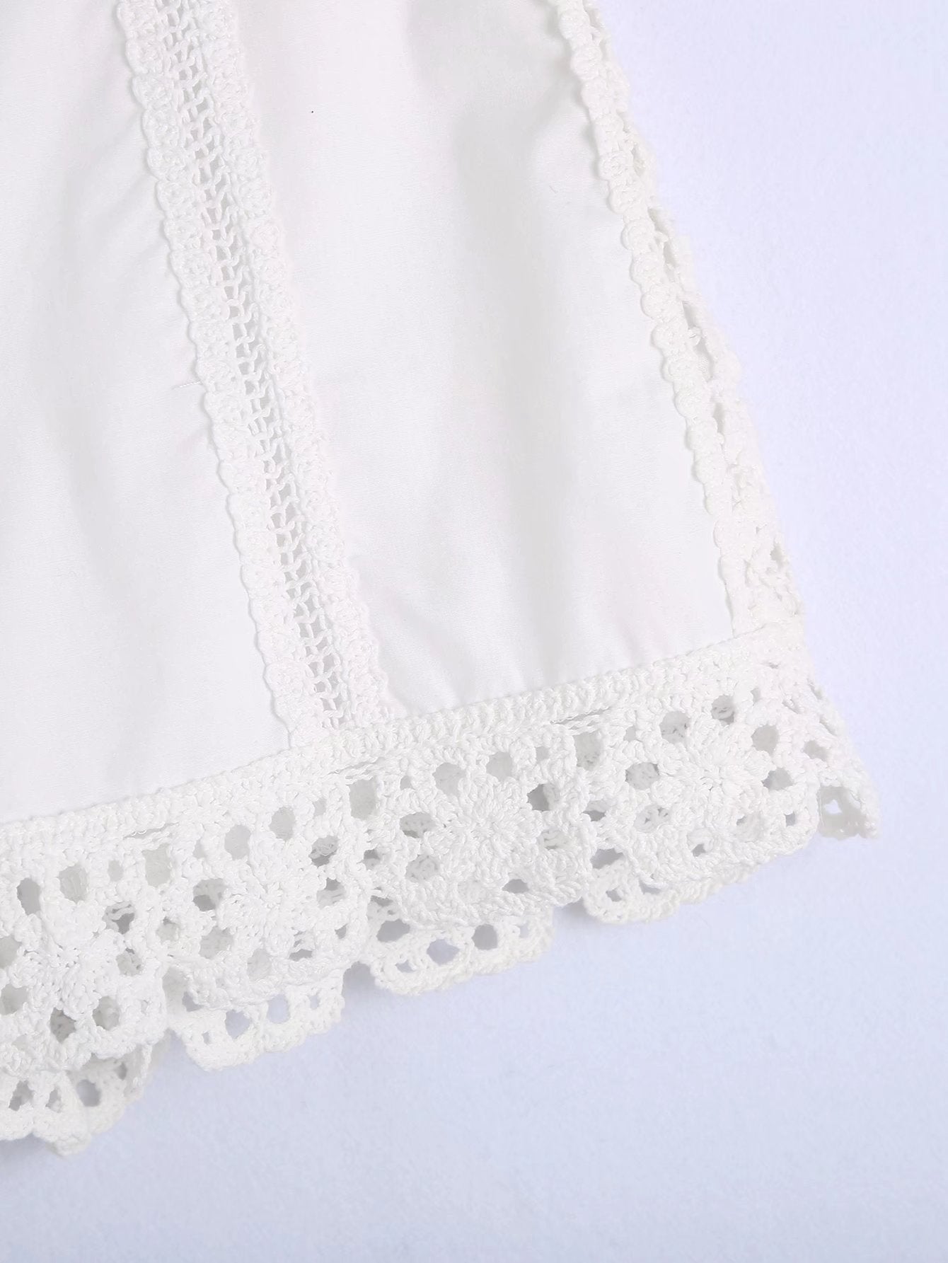 Fresh White Crochet Lace Summer Shorts – Breathable High-Waist Boho Beach Bottoms for Women