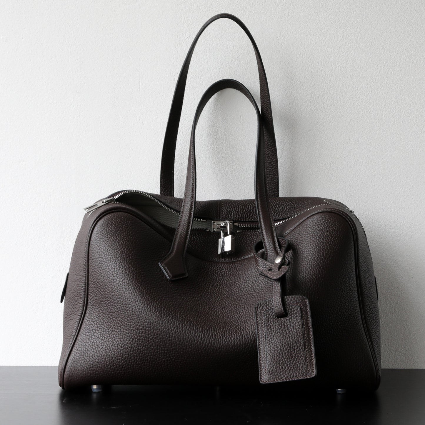 Elegant Textured Leather Handbag and Crossbody Bag