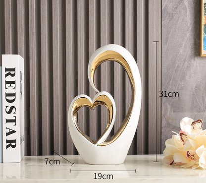 Modern Ceramic Heart-to-Heart Sculpture – Luxury Golden Abstract Love Ornament
