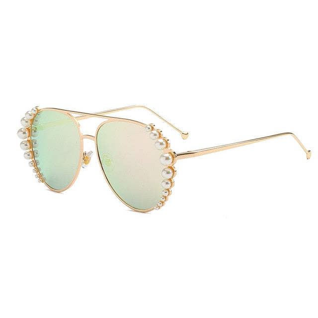 Women’s Fashion Pearl Detail Sunglasses | Stylish Gradient Lens Driving Glasses