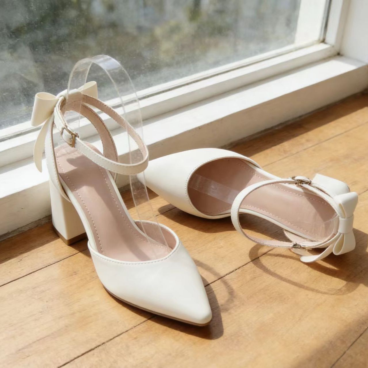 Women's Off-White Bow Chunky Heel Pointed Toe Sandals