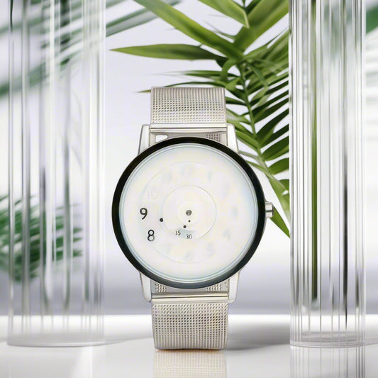 Trendy Pointerless Concept Watch with Stainless Steel Mesh Strap.