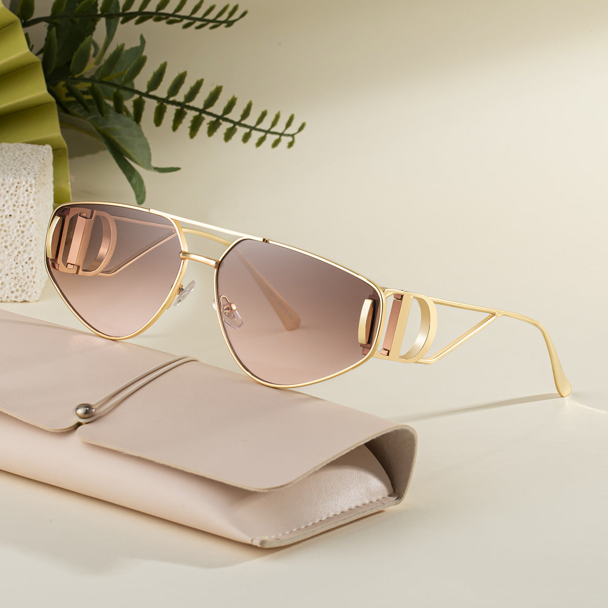Trendy and Stylish Outdoor Street Sun Protection Sunglasses