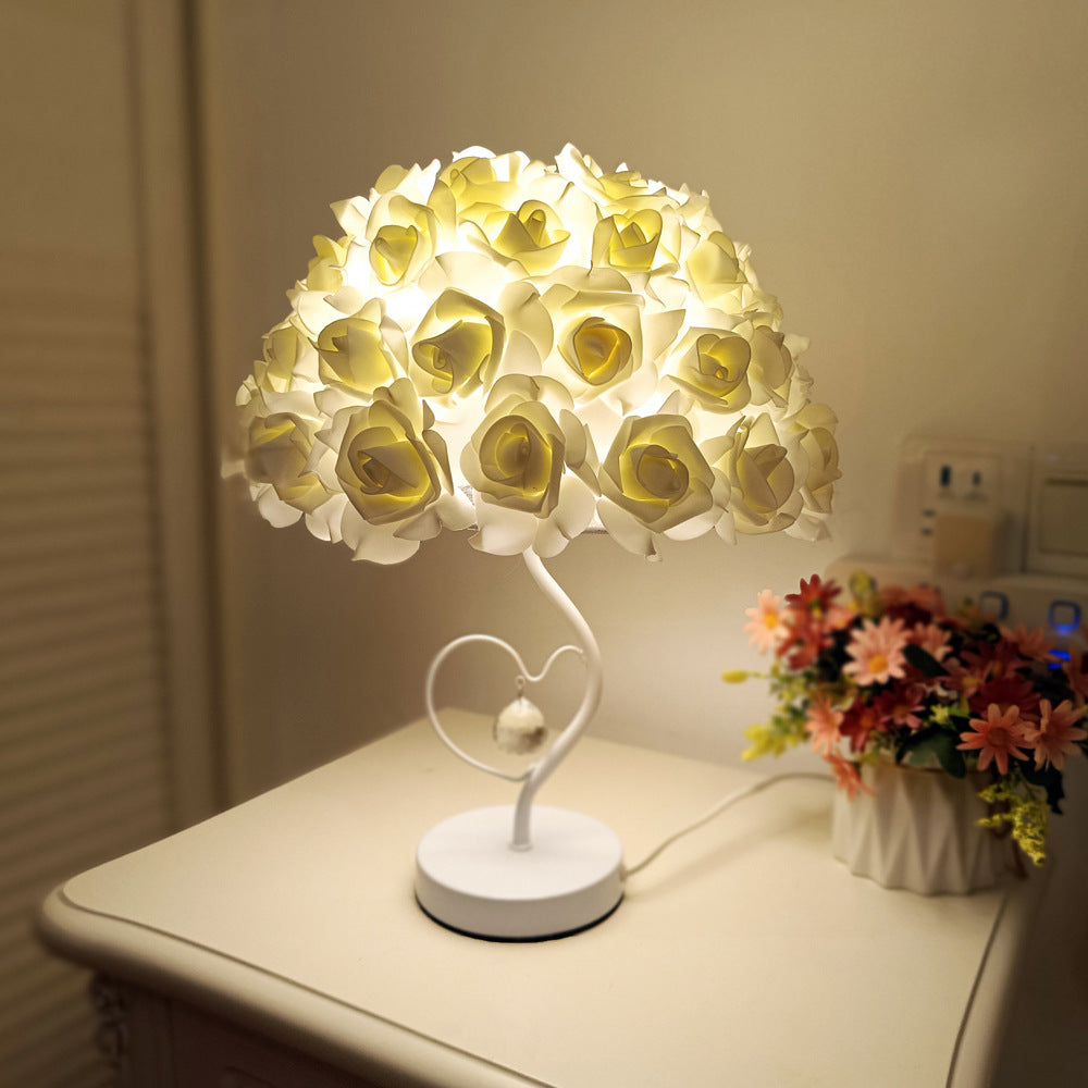 Romantic Rose Flower Heart-Shaped Table Lamp – Elegant Crystal Bedside Light for Wedding & Anniversary Gift