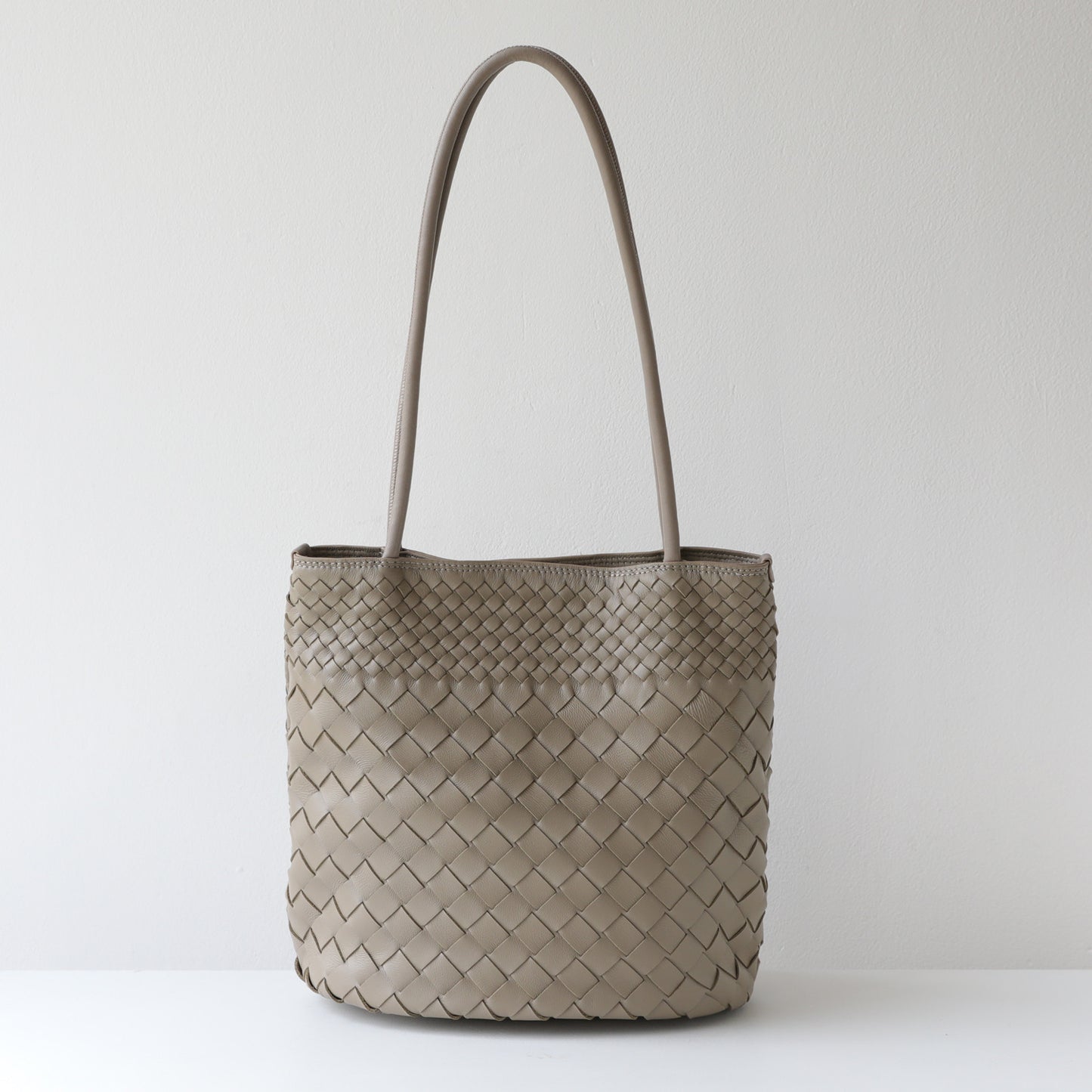Elegant Woven Leather Bucket Bag for Women - Retro Single Shoulder Tote & Handbag