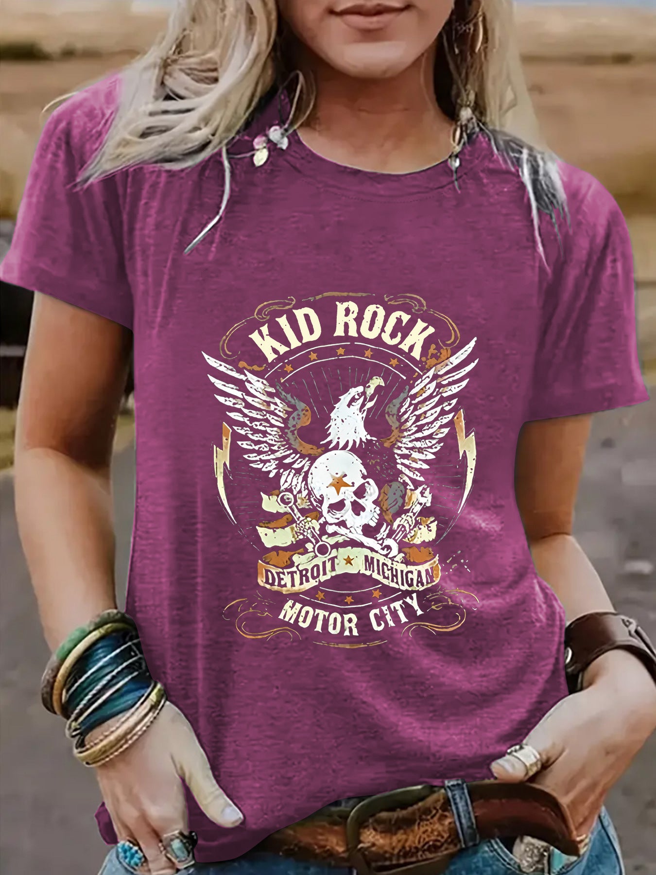 Vintage Eagle Pattern Round Neck Short Sleeved T-Shirt | Graphic Print Top for Men/Women