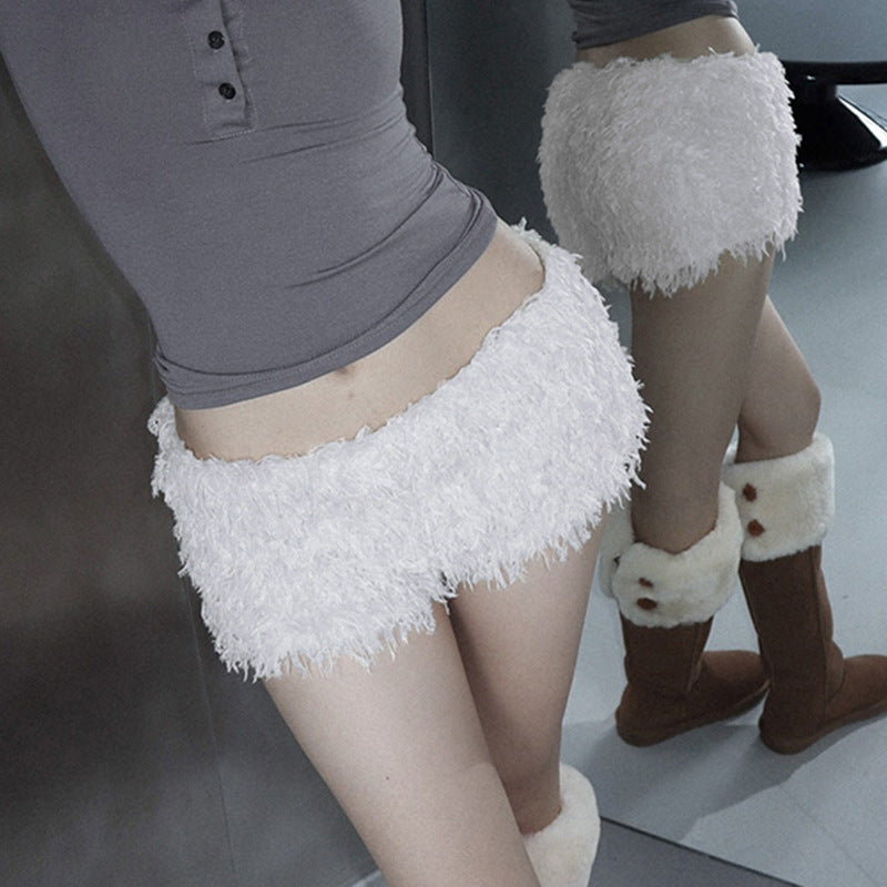 Cozy Snow White Fuzzy Fleece Lounge Shorts – Soft Warm Winter Home Wear for Women