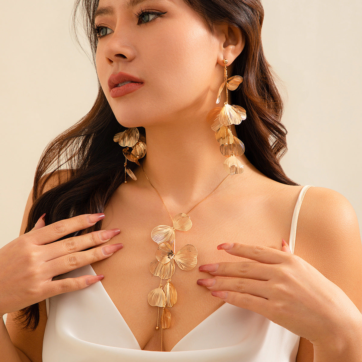 Retro Gold Ginkgo Leaf Tassel Necklace & Long Drop Earrings Set