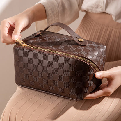 Checkered Pillow Makeup Bag - Women's Large Capacity Portable Travel Cosmetics Case