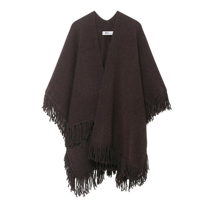 Elegant Tassel Embellished Knitted Cloak Jacket – Cozy Winter Poncho Cardigan for Women