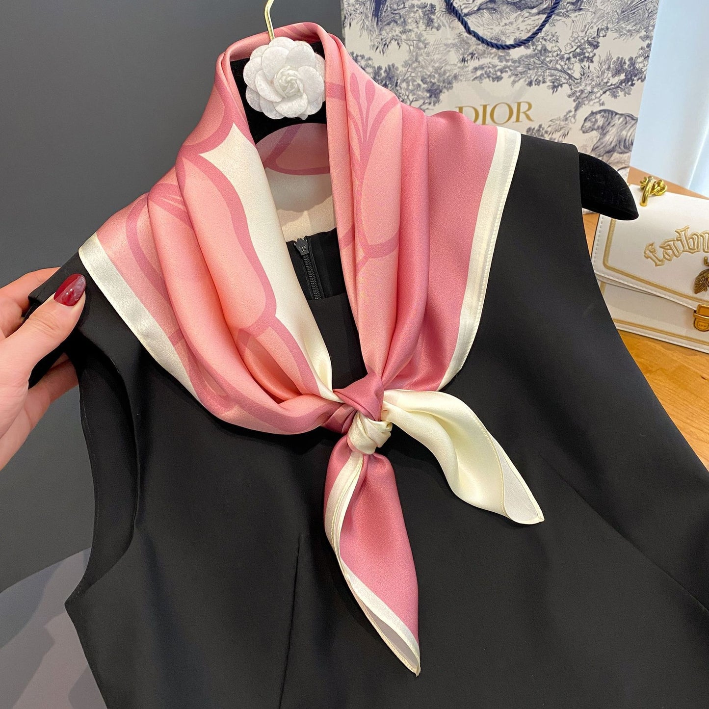 Premium Mulberry Silk Square Scarf - Elegant Floral Printed Shawl & Luxury Neck Wrap