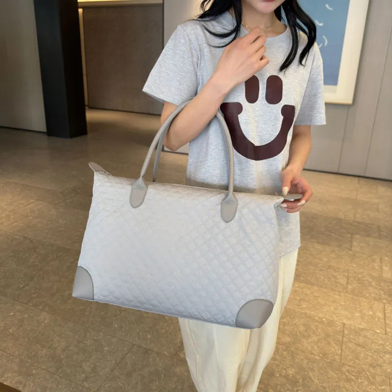 Stylish Women's Shoulder Bag / Overnight Bag (Light Pink)