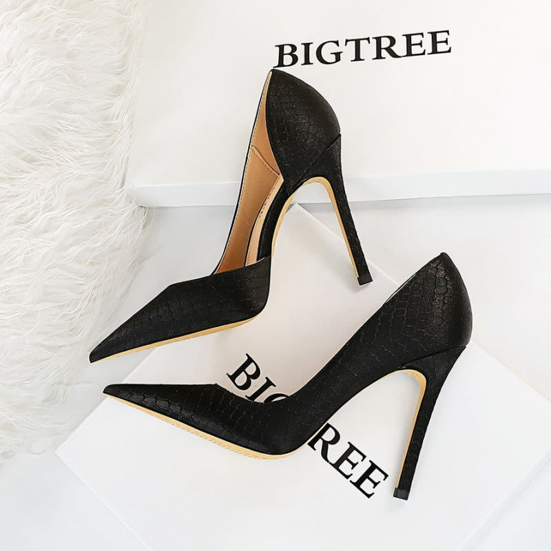 Women's Snake Pattern Silk High Heels - Thin Heeled Shallow Side Hollow Pointed Toe Pumps