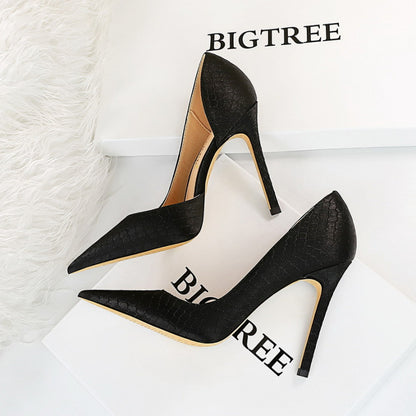 Women's Snake Pattern Silk High Heels - Thin Heeled Shallow Side Hollow Pointed Toe Pumps