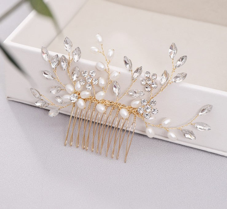 Elegant Hand-Woven Pearl and Crystal Bridal Hair Comb Headdress