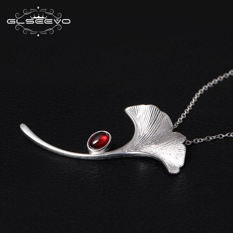 Luxury 925 Sterling Silver Ginkgo Biloba Leaf Brooch with Natural Garnet / Fine Jewellery Pin for Women