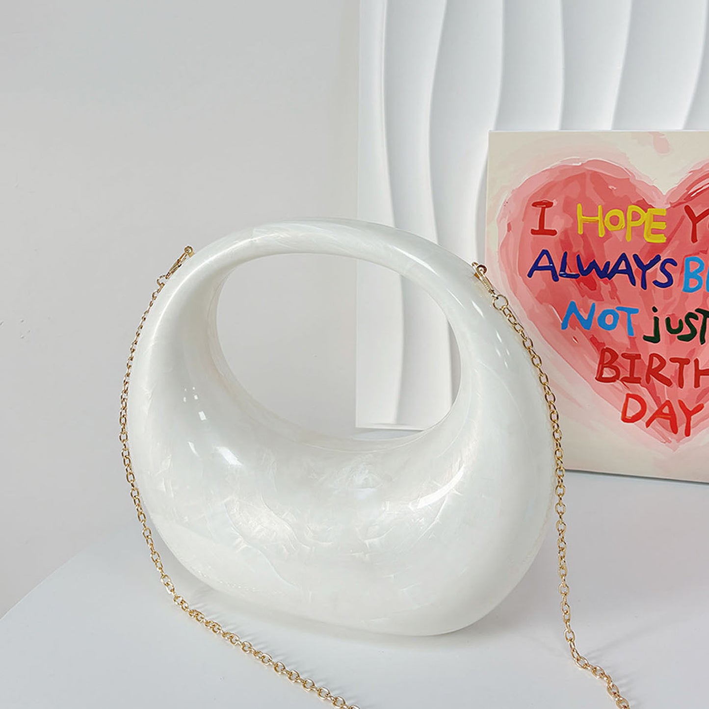Elegant Stone Pattern Resin Handbag with Chain Strap