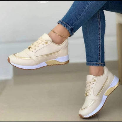 Women's Color-Blocked Thick Sole Sneakers | Casual Low-Cut Sports Shoes