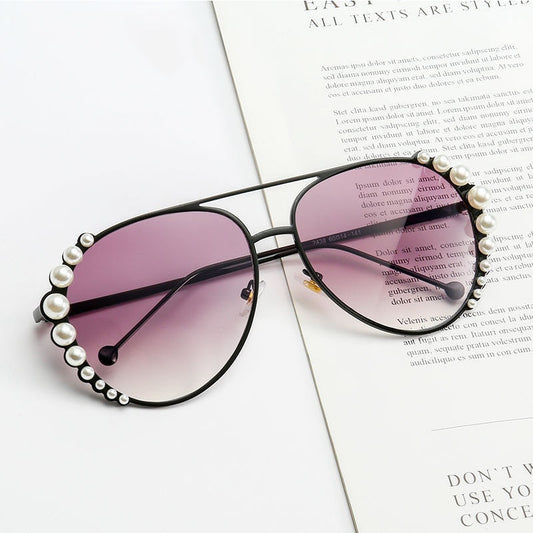 Women’s Fashion Pearl Detail Sunglasses | Stylish Gradient Lens Driving Glasses